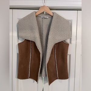 Old navy suede/sherpa vest